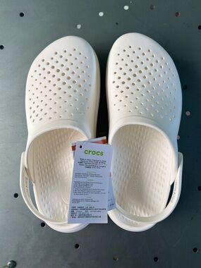 NWTS Crocs InMotion LiteRide™ Clog Unisex Shoes - White W8/ M6